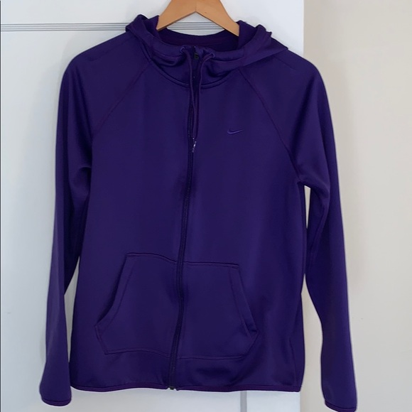 Nike Tops - Nike Therma Fit Hoodie💜 Nike Tops - Nike Therma Fit Hoodie💜